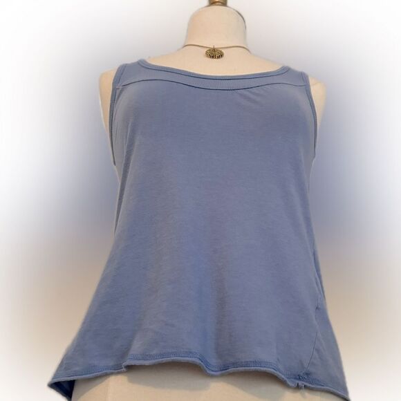 Soft & flowy blue Energie top! - Picture 3 of 11